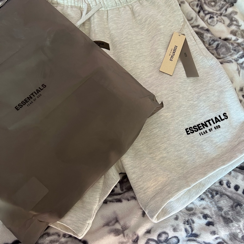 Essentials Cream Men Shorts